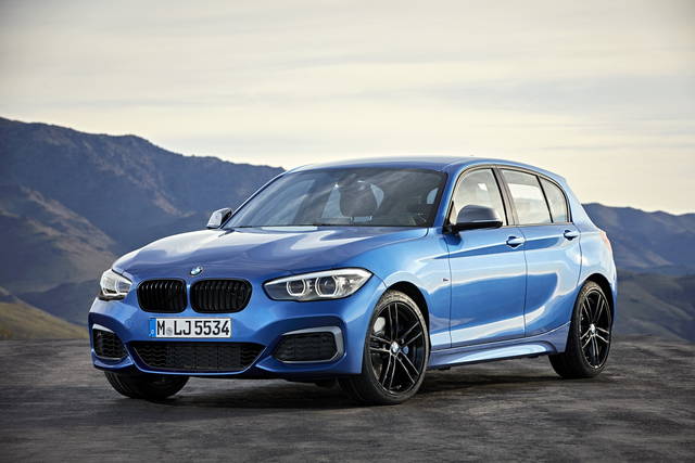 Benvenuti a tutti. <br />Oggi parleremo dei problemi legati ai codici di errore 5DF0 e 5DF1 nel sistema ABS ATE MK61, presenti in molti modelli BMW e BMW Motorrad. Da oltre trent'anni, ci occupiamo di risolvere questi specifici guasti tecnici.<br />Questi errori possono causare malfunzionamenti seri nei sistemi frenanti. Non solo nelle automobili serie 1, 3, 5, 6 e Z4, ma anche nelle moto come BMW F650 S, F800 S, e le serie K e R1200GS.<br /><br />Cosa bisogna fare in questi casi?<br />La prima operazione da fare è controllare innanzitutto se il problema è causato da un cattivo collegamento del cavo di massa, ricorrente problema su BMW E90/E91. Se necessario, sostituire il cavo danneggiato. Se ciò non risolve il problema, probabilmente la centralina ABS/DSC è difettosa.<br /><br />Affidarsi alle nostre cure, perchè?<br />Grazie alle nostre avanzate competenze tecniche, abbiamo sviluppato una metodologia di intervento che non solo identifica con precisione la radice del problema, ma garantisce una risoluzione duratura e affidabile.<br />Utilizziamo tecnologie all'avanguardia che permettono di intervenire con precisione millimetrica, riducendo i tempi di inattività del veicolo e garantendo la massima sicurezza una volta tornati su strada.<br /><br />Concludendo, se il vostro veicolo presenta questi codici di errore, non rischiate di compromettere la vostra sicurezza. Affidatevi a professionisti con esperienza decennale. Noi siamo qui per garantirvi una soluzione definitiva e sicura.