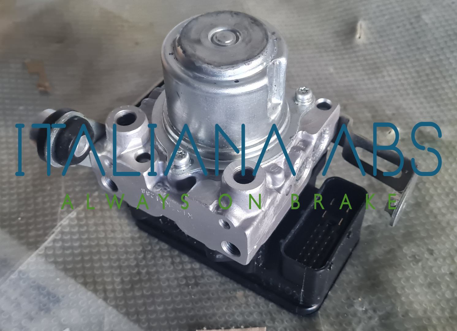 Centralina ABS KAWASAKI, codici identificativi: 7K-55195 HU006 K12-K212861